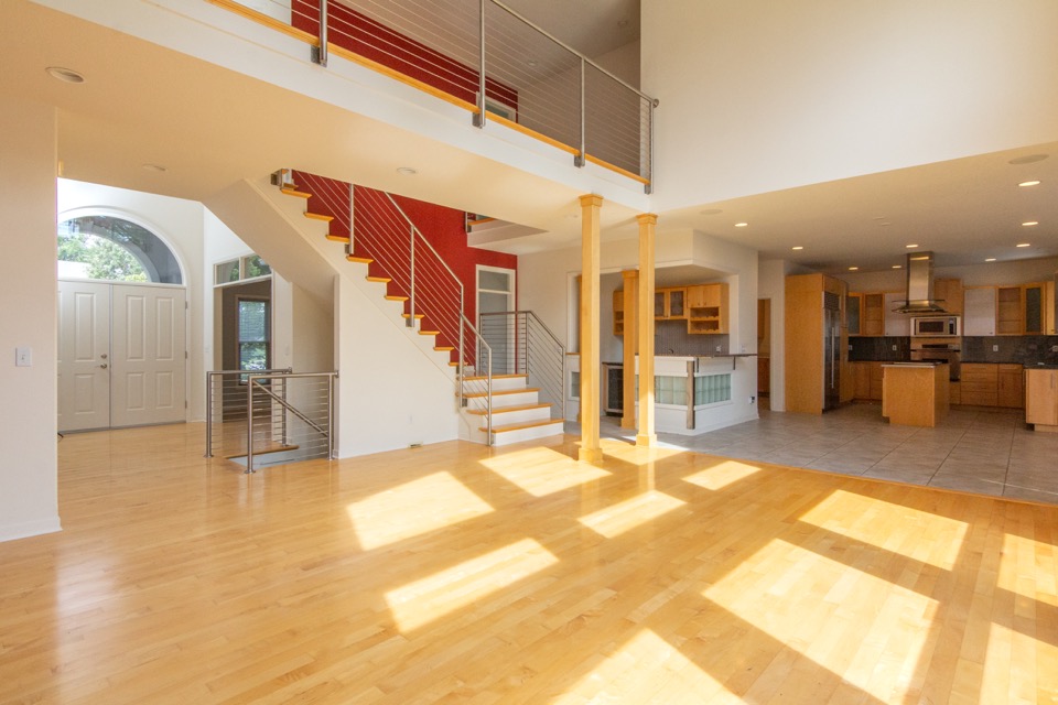 mainrealestate25