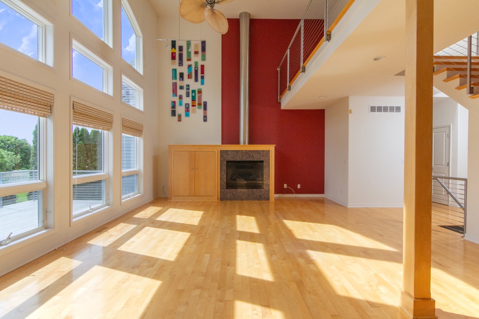 mainrealestate26