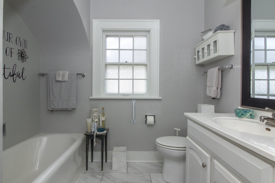 mainrealestate38